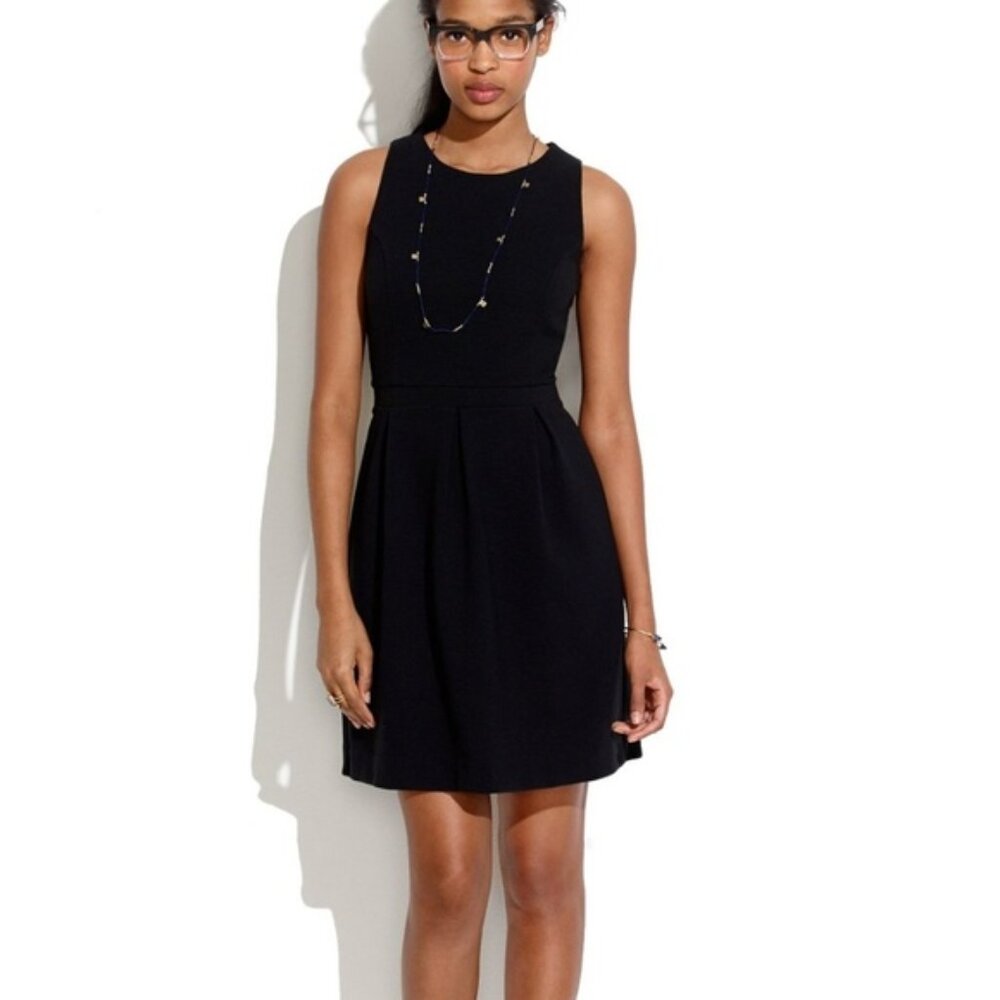 Madewell Half Moon Dress in Black